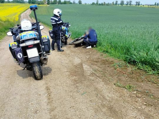 Motocyklista nie zatrzymał się do kontroli. Zaskakujący finał pościgu - uciekinier ma 14 lat