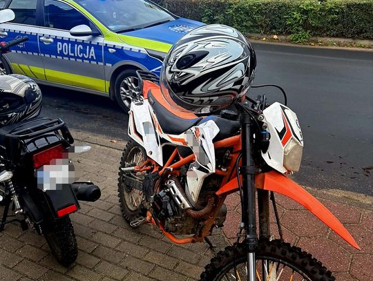 Motocyklista zawrócił na widok patrolu. Kontrola ujawniła całą listę naruszeń