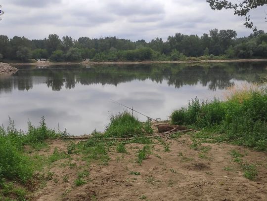 Na brzegu wędki i puste butelki po alkoholu, nikogo w pobliżu. Później w rzece znaleziono ciało