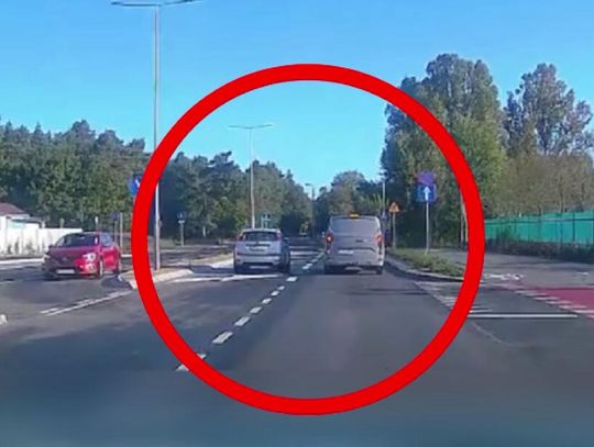 Na pasy wchodził pieszy z psem, a on zaczął wyprzedzać. Mogło dojść do tragedii