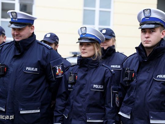 Na polskie ulice wyszli pierwsi policjanci z kamerami na mundurach