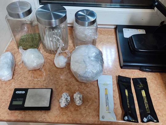 Na widok kryminalnych wpadł w popłoch. Krzyczał wzywając pomocy, dopiero po chwili się uspokoił