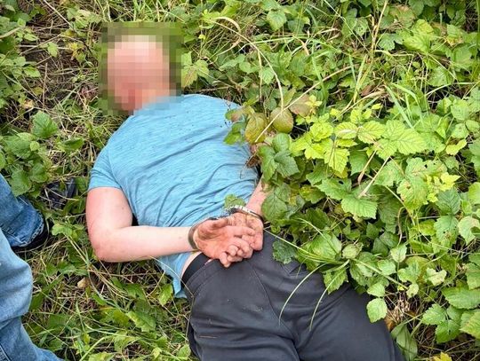 Narkotyki w walizce, krótkofalówka i ucieczka. 26-latek był poszukiwany