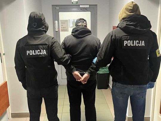 Narkotyki za 120 tysięcy złotych w bloku. 37-letni diler w rękach policji