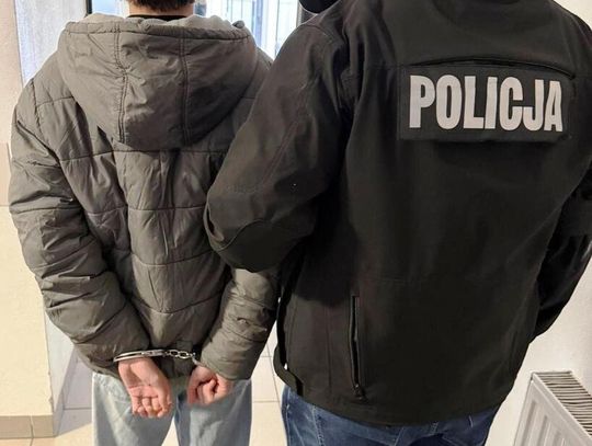 Narkotykowy magazyn w pokoju 18-latka. Dostarczał towar o rok młodszemu dilerowi