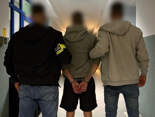 Nastolatek okradł rodziców na 280 tysięcy złotych. Zabrał pieniądze, BMW i kosztowności