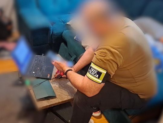 Nastolatkowie oferowali cyberataki w sieci. Cyberpolicja namierzyła 9 nieletnich