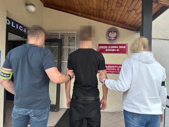Nastolatkowie rzucali w auto jajkami. Gdy właściciel zareagował, pobili go i zniszczyli telefon