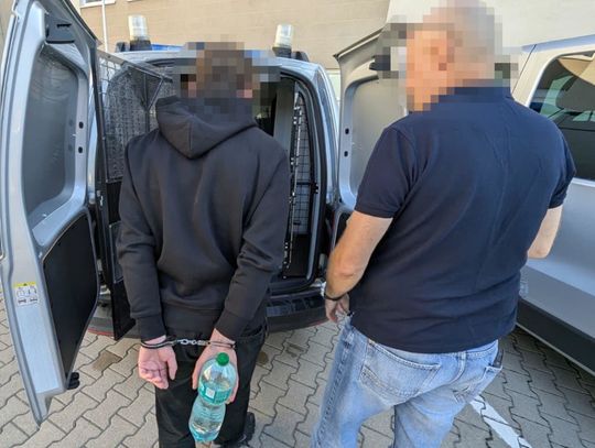 Nastolatkowie strzelali z wiatrówek do namiotów bezdomnych. Jeden z mężczyzn trafił do szpitala