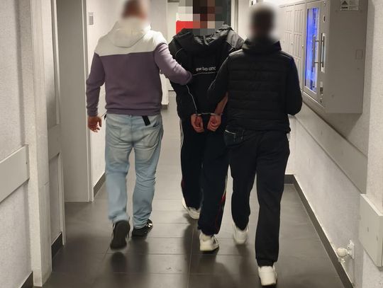 Nerwowe zachowanie zgubiło dilera. Białorusin zatrzymany z całą paletą różnych narkotyków