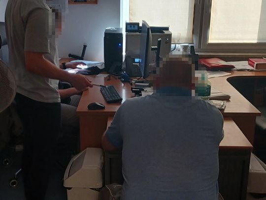 Nie chciał dać spokoju byłej i przez trzy lata wysyłał jej groźby. W końcu poszła z tym na policję