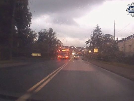 Niebezpieczny manewr kierowcy miejskiego autobusu. Dostał 30 punktów