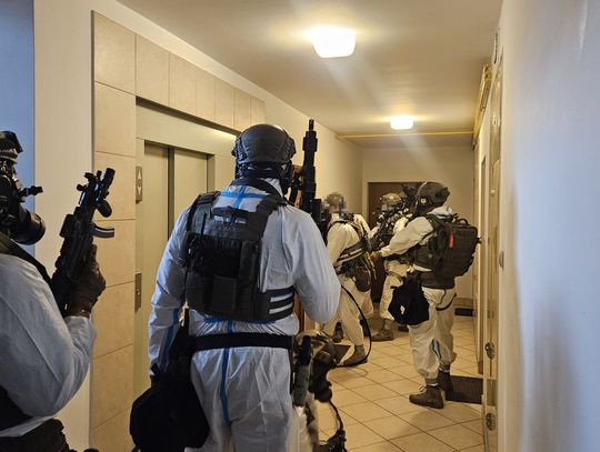 Niebezpieczny narkotyk i specjalistyczny sprzęt. Policja zlikwidowała laboratorium "flakki"