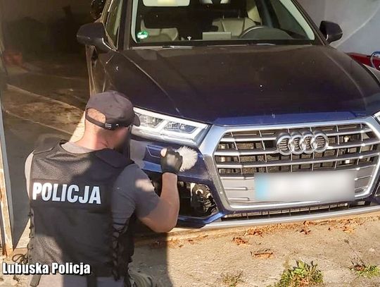 Niemiec płakał, jak zgłaszał kradzież. W tym czasie jego auto stało już na policyjnym parkingu w Polsce