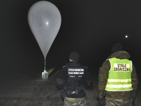 Nietypowa flota „powietrzna” przemytników. Wykorzystywali GPS i balony, by szmuglować kontrabandę