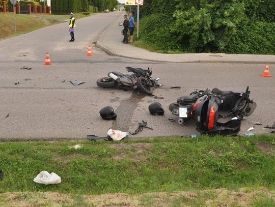 Nieustąpienie pierwszeństwa przyczyną zderzenia motocyklistów. Obaj poszkodowani trafili do szpitala