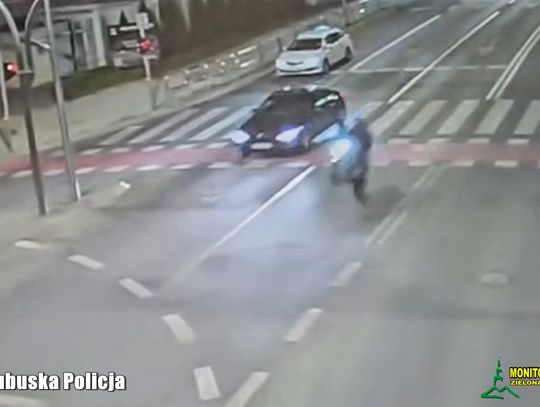 Nocna jazda na jednym kole w centrum miasta. 20-letni motocyklista stracił prawo jazdy