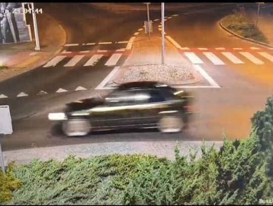 Nocny drift na rondzie. Młody kierowca BMW dostał 5 tys. zł mandatu i stracił prawko na 3 miesiące