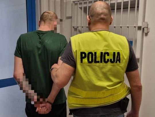 Nożownik napadł na stację paliw. Ukradł 850 złotych, grozi mu kara do 20 lat więzienia Nożownik napadł na stację paliw. Ukradł 850 złotych, grozi mu kara do 20 lat więzienia