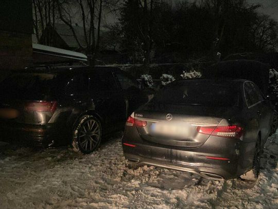 Obława na złodziei luksusowych samochodów. Policjanci zatrzymali trzech obywateli Rumunii
