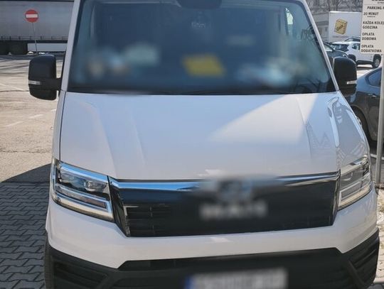 Obwoźny sklep oferował towar "spod lady". Mężczyzna nielegalnie sprzedawał alkohol Obwoźny sklep oferował towar "spod lady". Mężczyzna nielegalnie sprzedawał alkohol