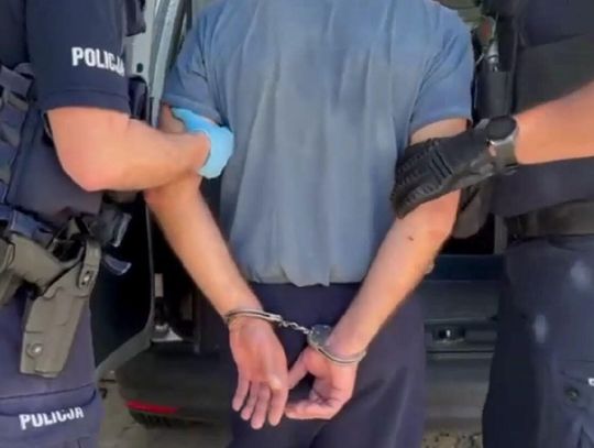 Obywatel Ukrainy wybił kamieniem szybę w sklepie "bo się zdenerwował". Będzie deportowany