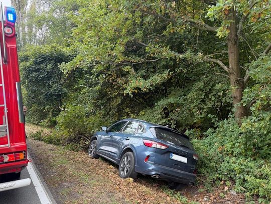Oddał krew i ruszył w drogę. Mężczyzna zasłabł za kierownicą. Auto wpadło do rowu