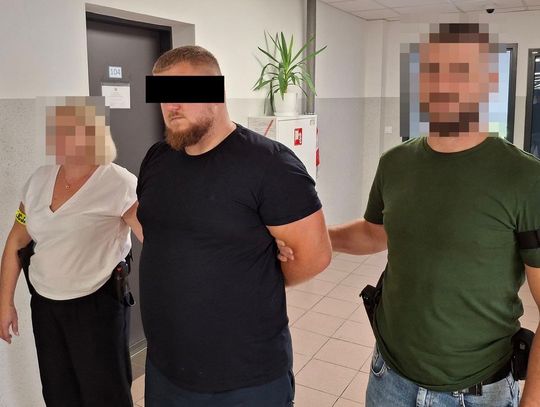 Ojciec i syn zginęli podczas wymiany koła. 31-letni Ukrainiec odpowie za spowodowanie wypadku