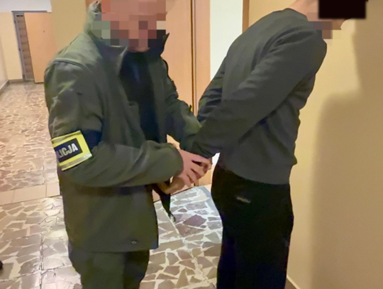 Ojciec zgłosił, że syn grozi jemu i rodzinie. Okazało się, że to diler z dużym zapasem narkotyków Ojciec zgłosił, że syn grozi jemu i rodzinie. Okazało się, że to diler z dużym zapasem narkotyków