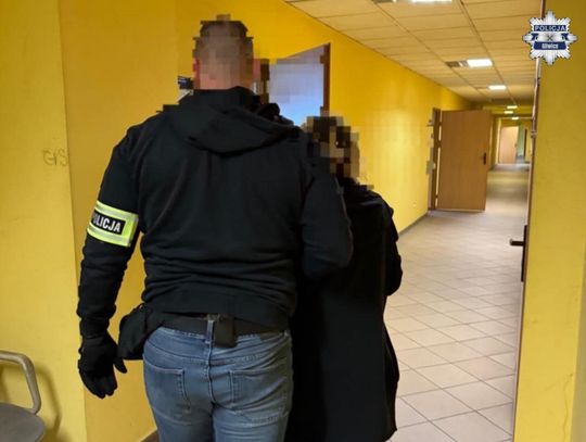 Okradła seniora, którym się opiekowała. Po jego śmierci wyniosła z domu 120 sztuk biżuterii Okradła seniora, którym się opiekowała. Po jego śmierci wyniosła z domu 120 sztuk biżuterii