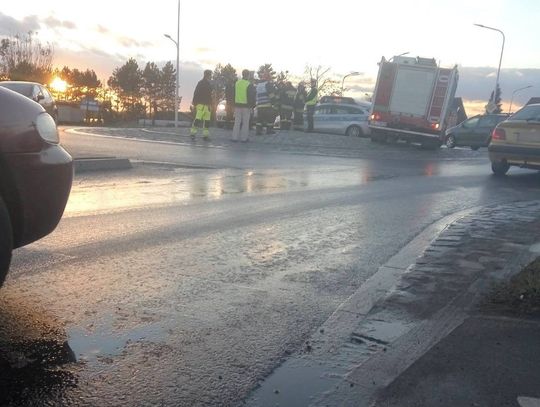 Opel kręcił kółka na rondzie. Naćpany kierowca nie umiał zjechać