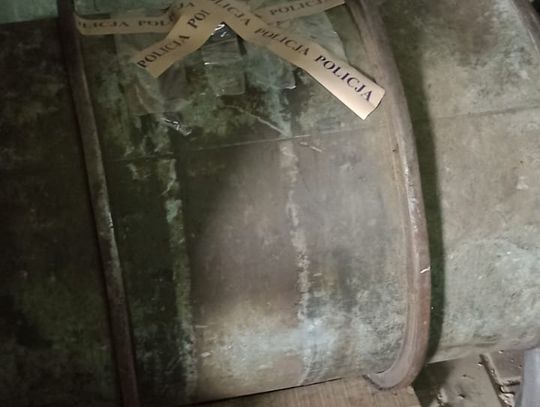 Operator koparki fałszował zapisy pracy maszyny. W 3 lata ukradł paliwo za 100 tysięcy złotych