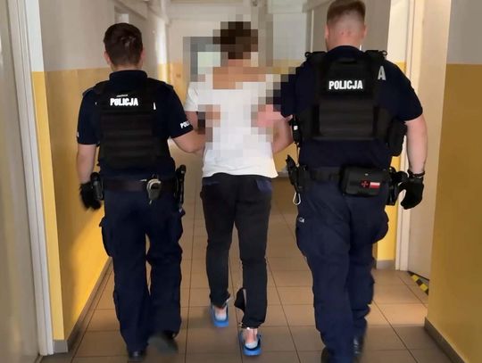 Oszuści wysłali 19-latka po pieniądze i kosztowności. Wpadł w policyjną zasadzkę