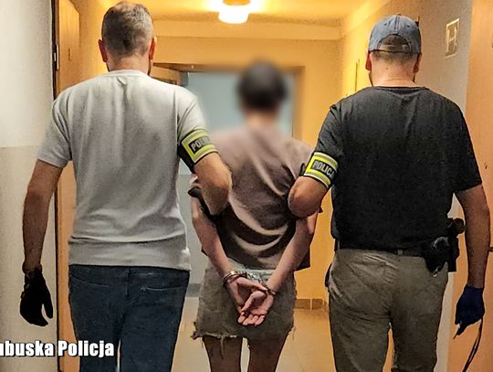 Para dilerów zatrzymana po nocnym pościgu. Mieli prawie pół kilograma różnych narkotyków i teraz grozi im nawet po 10 lat