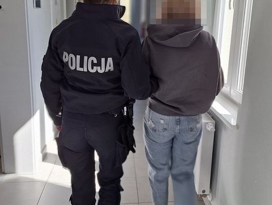 Para złodziei okradła market budowlany. Udało im się wynieść materiały warte 6 tysięcy