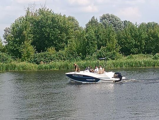 Patrolowali rzekę łódką, poczuli zapach marihuany. Na brzegu zatrzymali mężczyznę