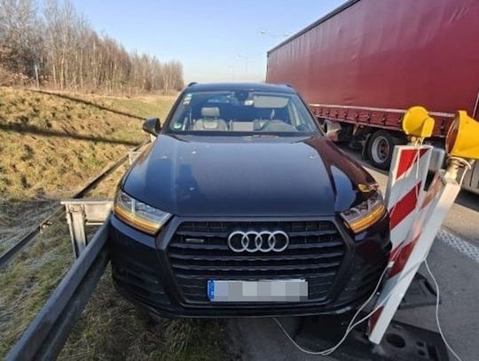 Pędził skradzionym Audi 240 km/h. Straż Graniczna przerwała brawurową ucieczkę 23-latka