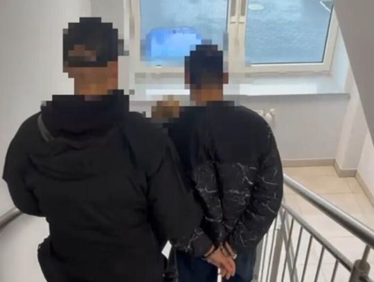 Piątka nastolatków skatowała 18-latka pod mostem. Zostawili go półprzytomnego w samej bieliźnie