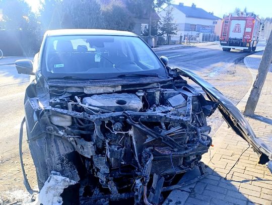 Pijana 60-latka wymusiła pierwszeństwo na ciężarówce. Doszło do groźnie wyglądającej kolizji