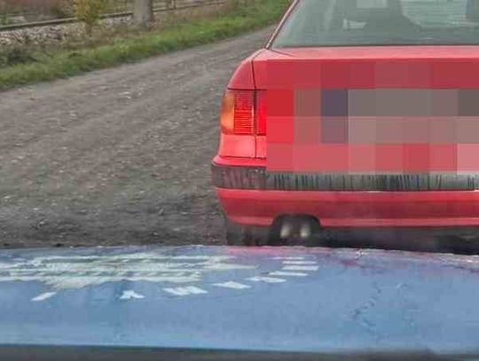 Pijana za kierownicą, zasnęła w oczekiwaniu na policję. Miała blisko 3,8 promila we krwi