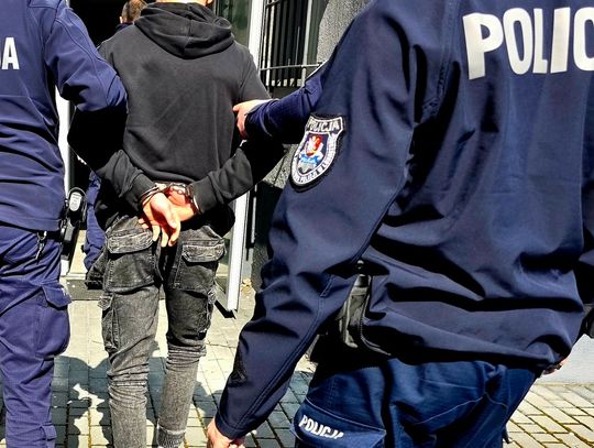 Pijani 17-latkowie pobili na śmierć 45-letniego mężczyznę. Za zabójstwo grozi im dożywocie