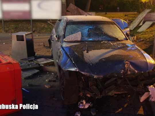 Pijany 20-latek rozbił BMW na myjni samochodowej. Jechał autem matki swojej koleżanki [WIDEO]