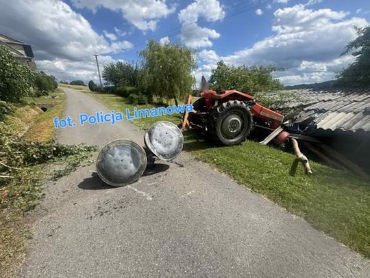 Pijany 48-latek wjechał traktorem w drzewo i szopę. Miał aż 8 promili we krwi!