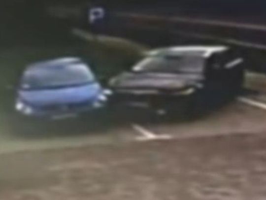Pijany 57-latek wybrał się autem na zakupy. Na parkingu spowodował kolizję z innym autem