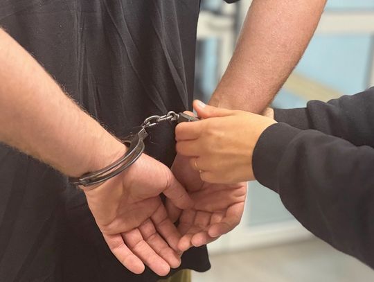 Pijany 62-latek napadł na dziecko. Zabrał chłopcu 50 złotych, grozi mu 5 lat więzienia