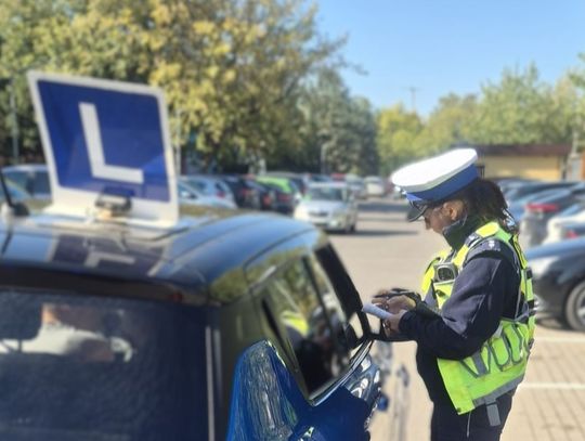 Pijany instruktor uczył jeździć kursantkę. O poranku wydmuchał ponad promil