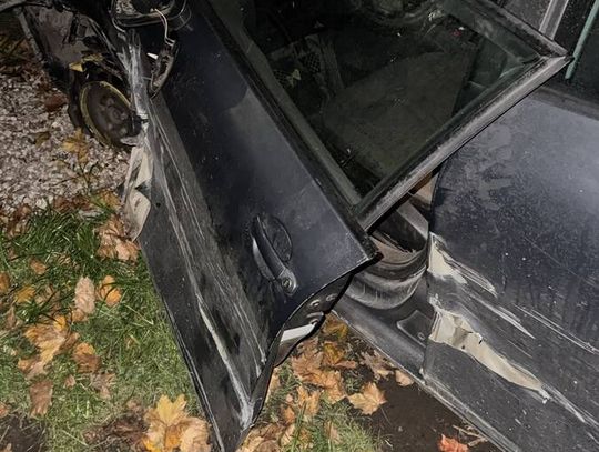 Pijany jechał autem bez przedniego koła. Świadkowie ruszyli za nim i wezwali policję