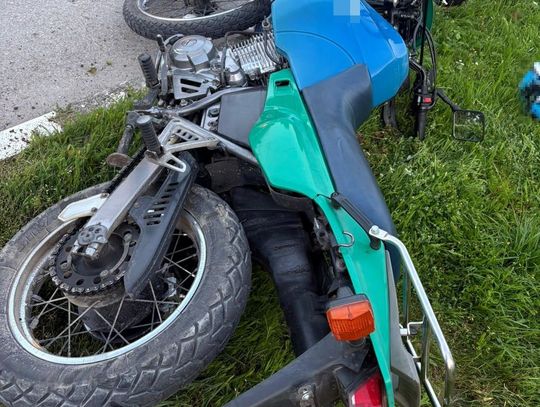 Pijany kierowca chciał uciec policji. Po przejechaniu kilkuset metrów pokonał go krawężnik