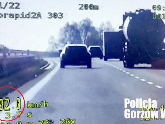 Pijany kierowca jechał drogą ekspresową prawie 200 na godzinę. Jego audi zostało odholowane. WIDEO