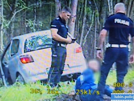 Pijany kierowca na zakazie uciekał policji. Został skazany na rok więzienia i stracił samochód